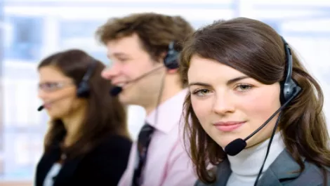 Inbound outbound call center image
