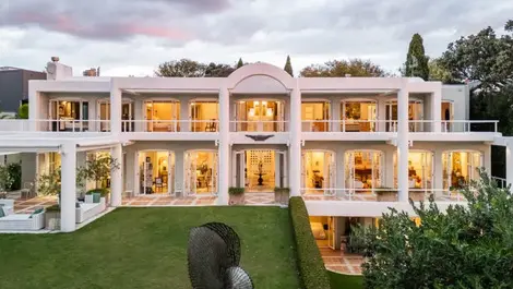 The mystery buyers snapping up New Zealand's luxury homes